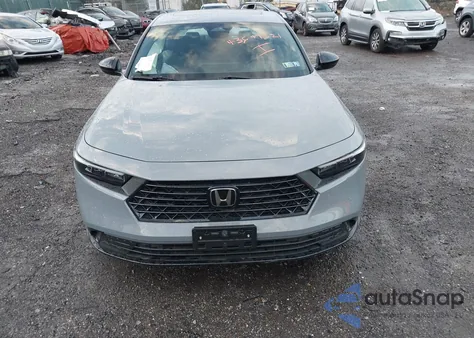 2025 Honda Accord Hybrid Sport-L z USA, uszkodzony, nr VIN 1HGCY2F78SA049760